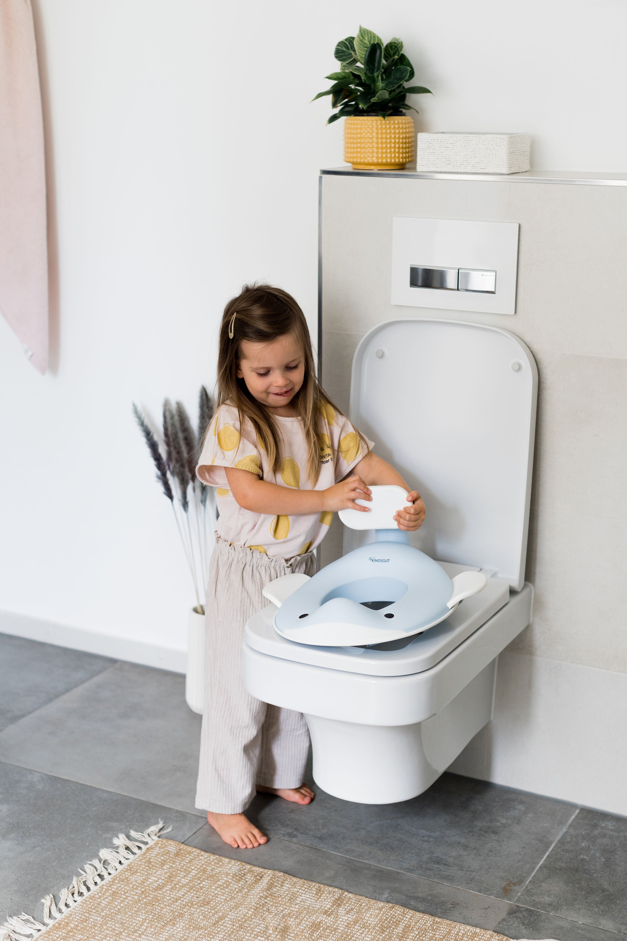 Kindsgut Toilet Seat - Whale Light Blue
